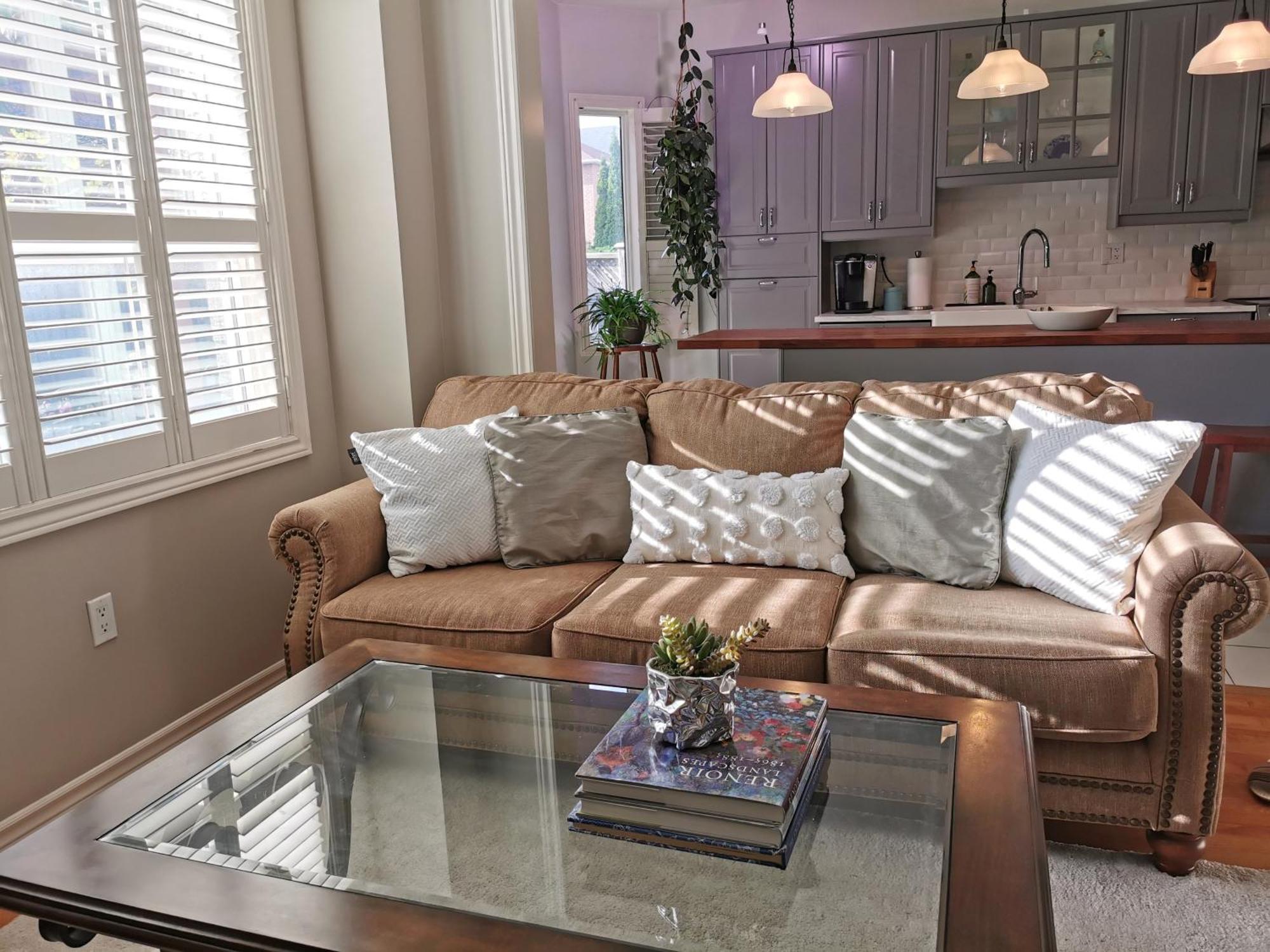 4 Bedroom 3 Washroom Charming Home In Markham With Warm Cozy Vibe Esterno foto